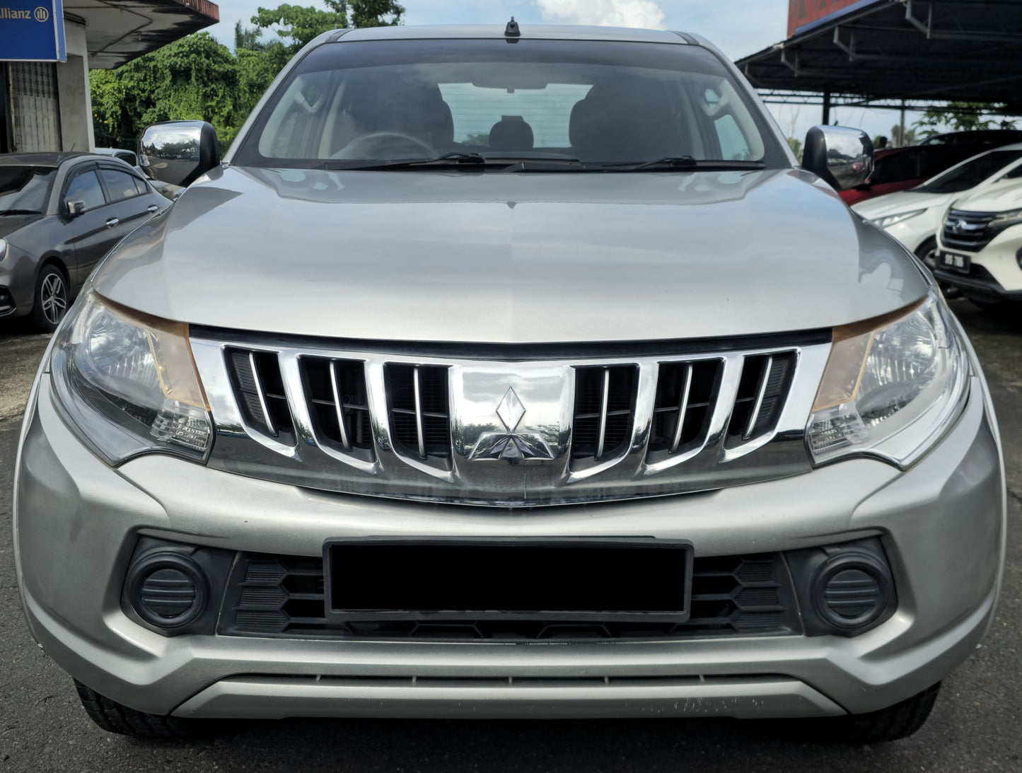 2017 Mitsubishi TRITON D/CAB 2.5 M 4WD (MT)