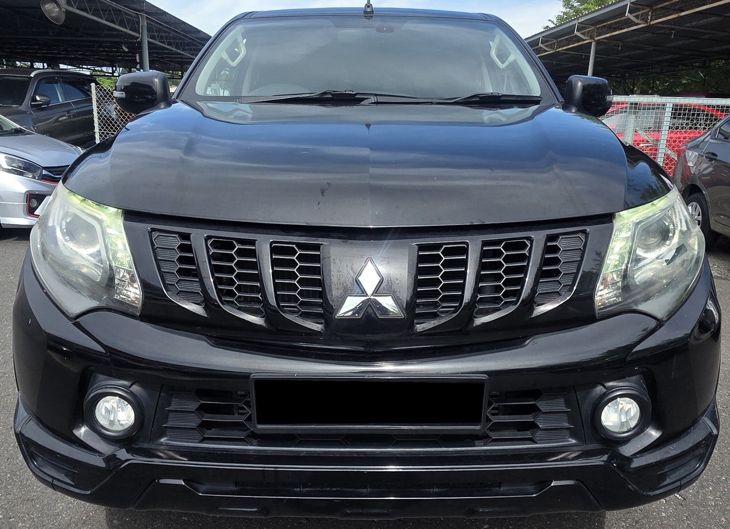 2018 Mitsubishi TRITON D/CAB 2.4 L VGT HS 4X4 4WD (AT) - (VCE6277)