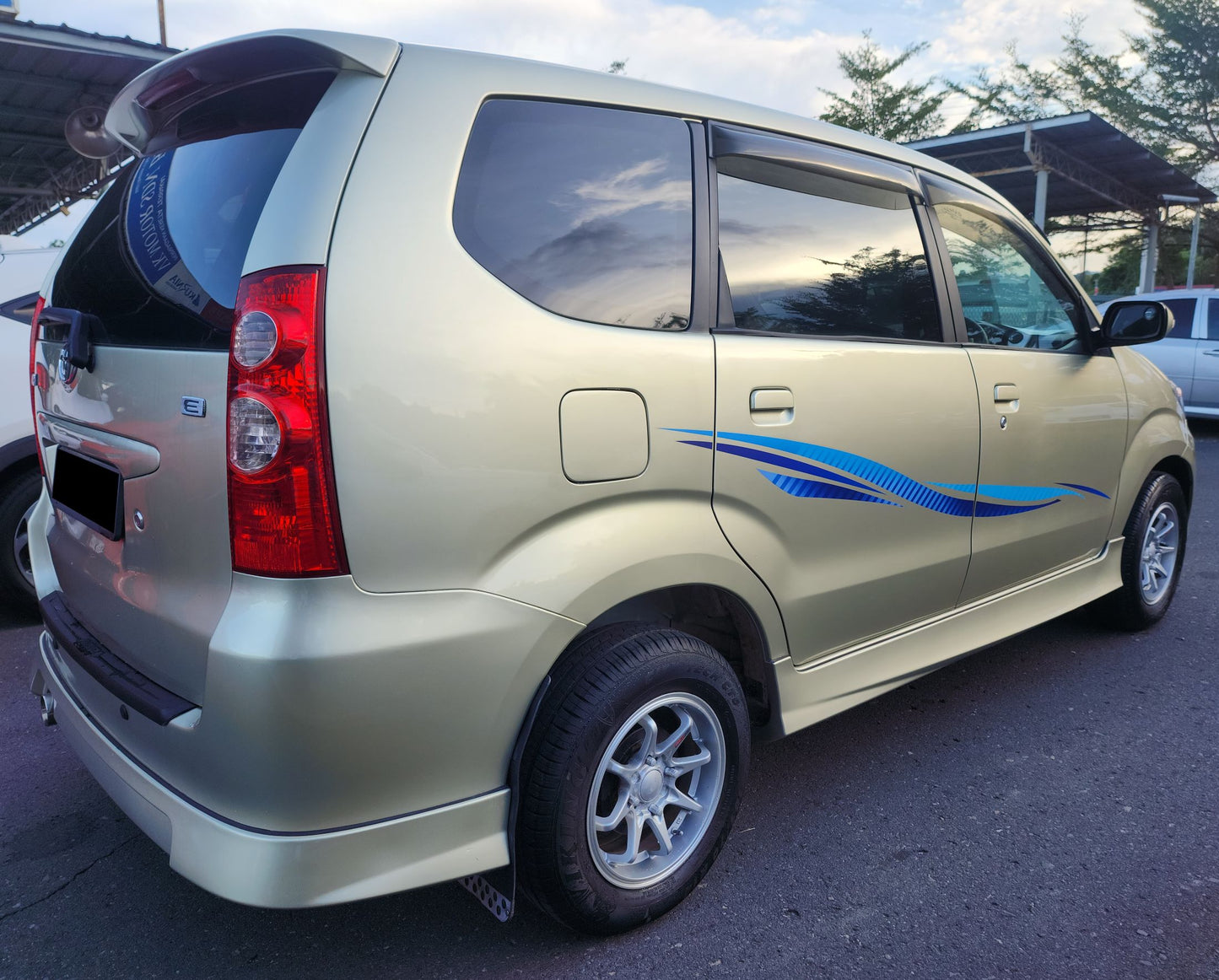 2009 Toyota AVANZA 1.3 M E FACELIFT (MT)