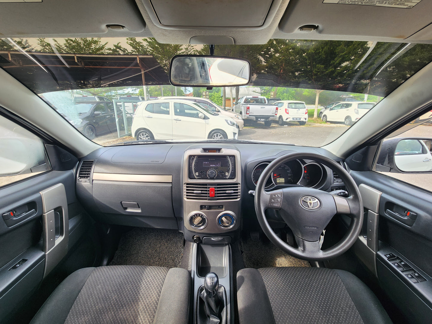 2014 Toyota RUSH 1.5 A G FACELIFT (MT)