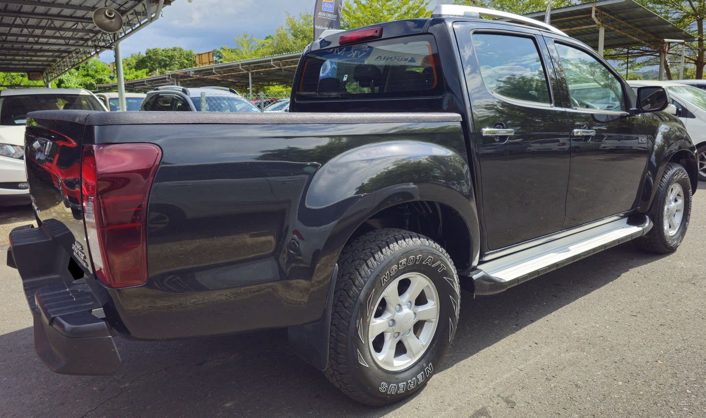 2017 Isuzu D-MAX DOUBLE CAB 2.5 A D/CAB 4WD (AT)