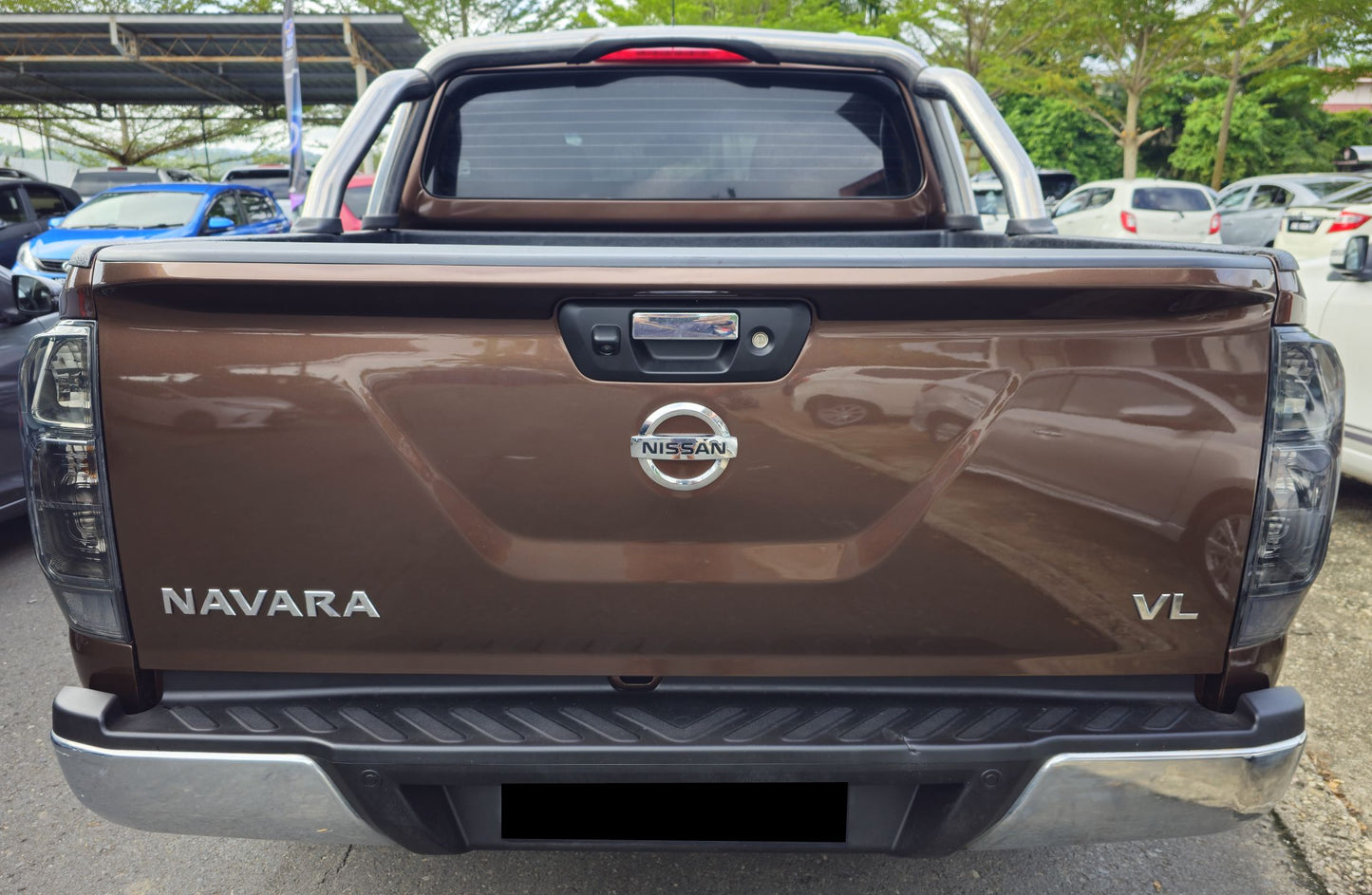 2017 Nissan NAVARA NP300 D/CAB 2.5 A (TYPE VL) 4WD (AT)