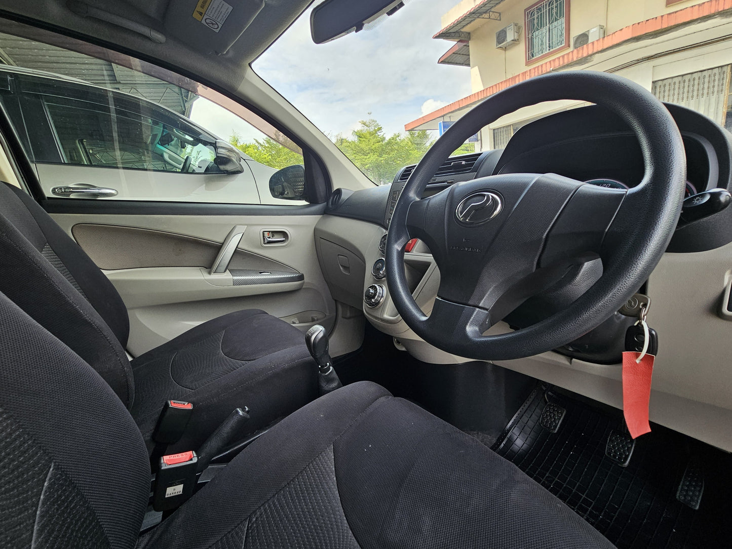 2012 Perodua MYVI 1.3 SXi DVVT FACELIFT (MT)