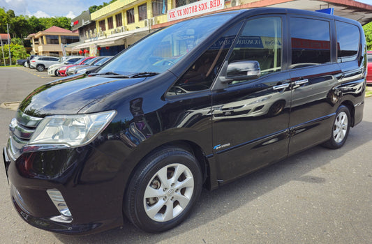 2013 Reg 2014 Nissan SERENA 2.0 A S-HYBRID HIGHWAY STAR PREMIUM (AT)