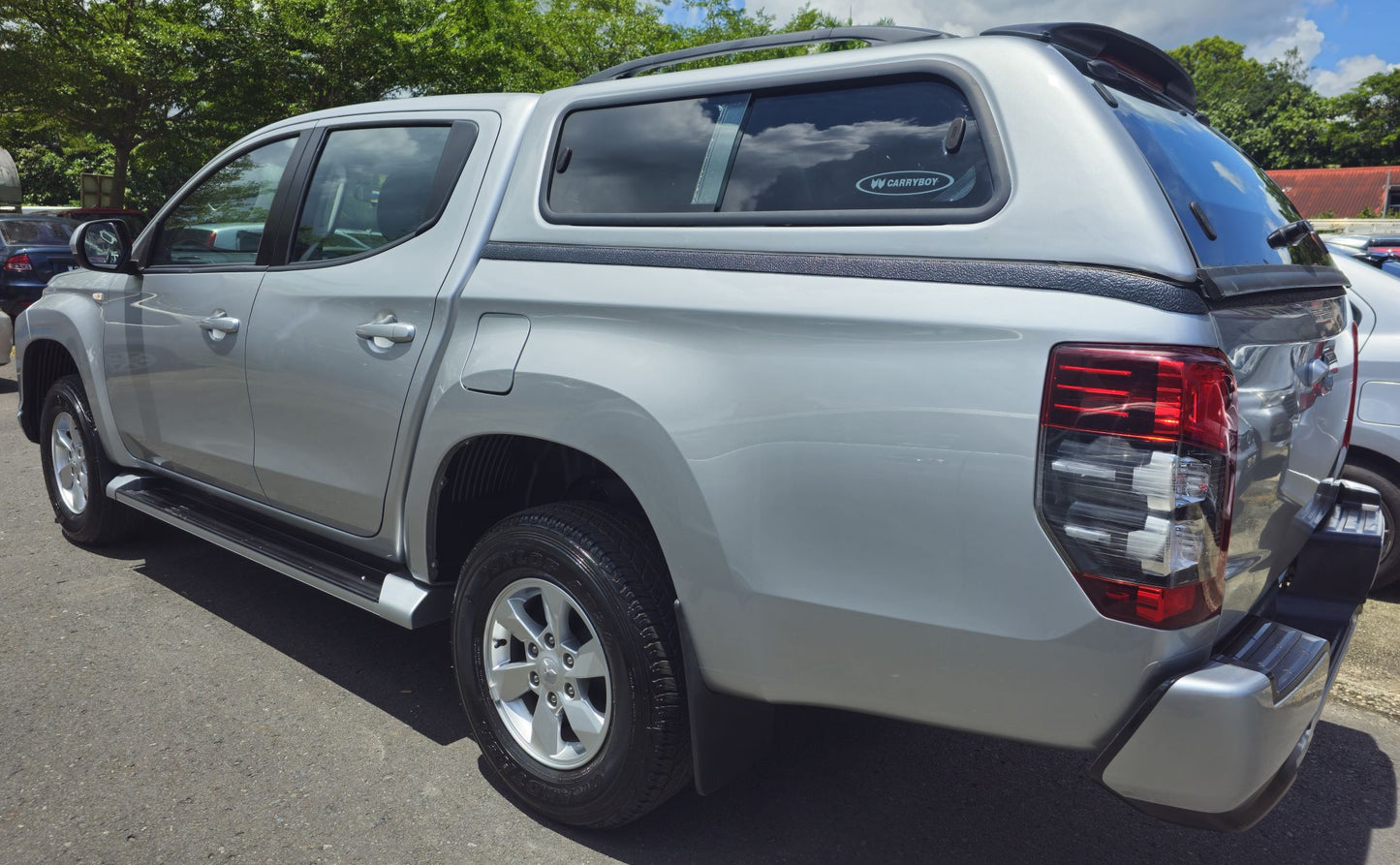 2019 (Reg 2020) Mitsubishi TRITON D/CAB 2.4 M VGT MS 4WD (MT)