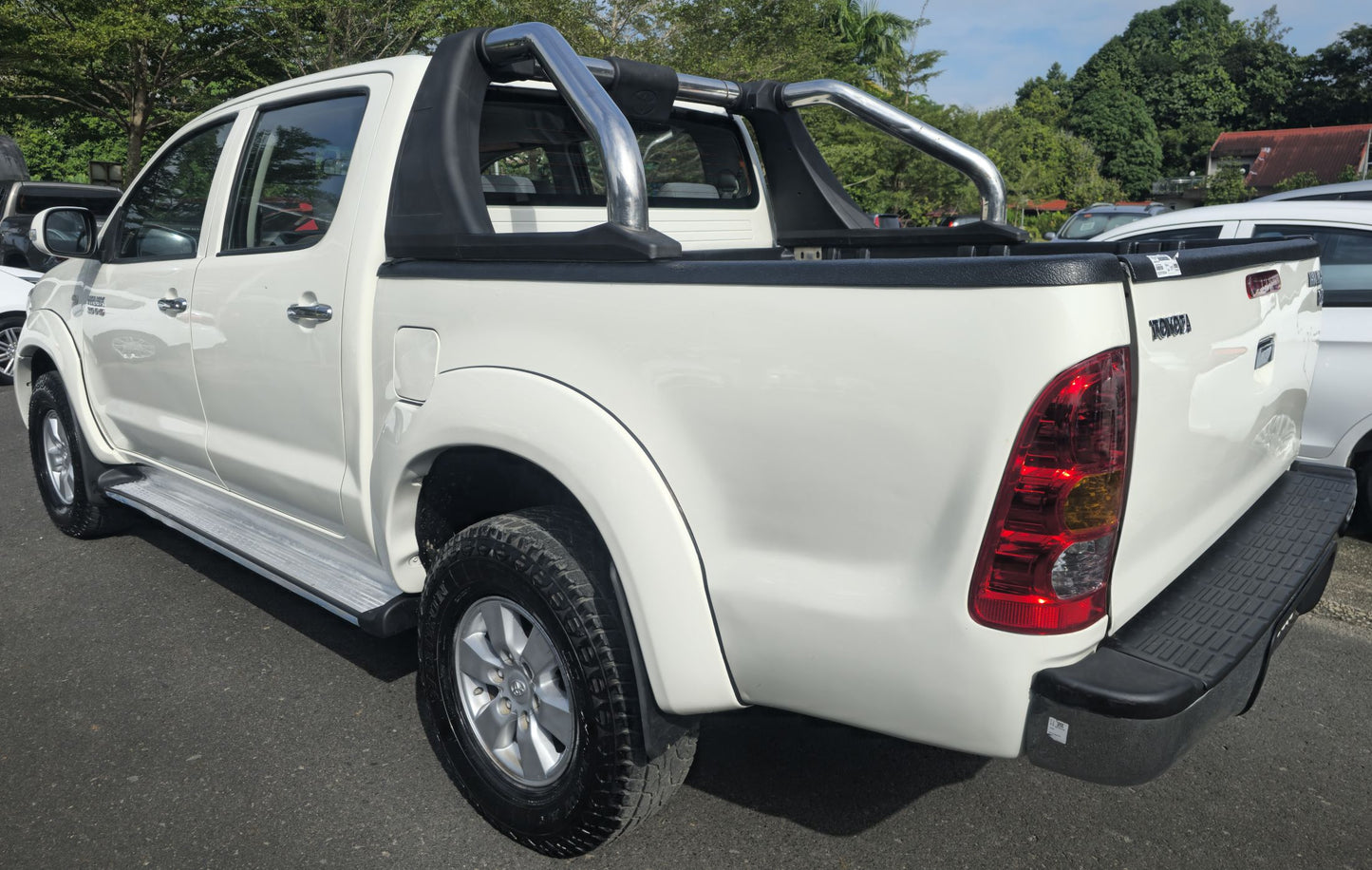 2011 Toyota HILUX D/CAB 3.0 A (G) 4WD (AT)