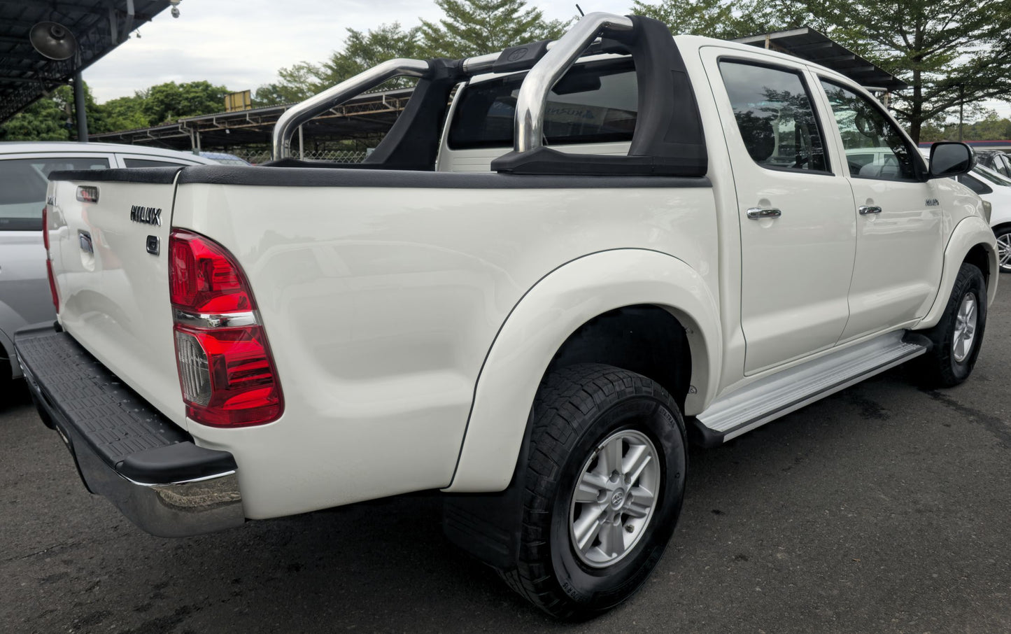 2011 Toyota HILUX D/CAB 2.5 M (G) FL 4WD (MT)