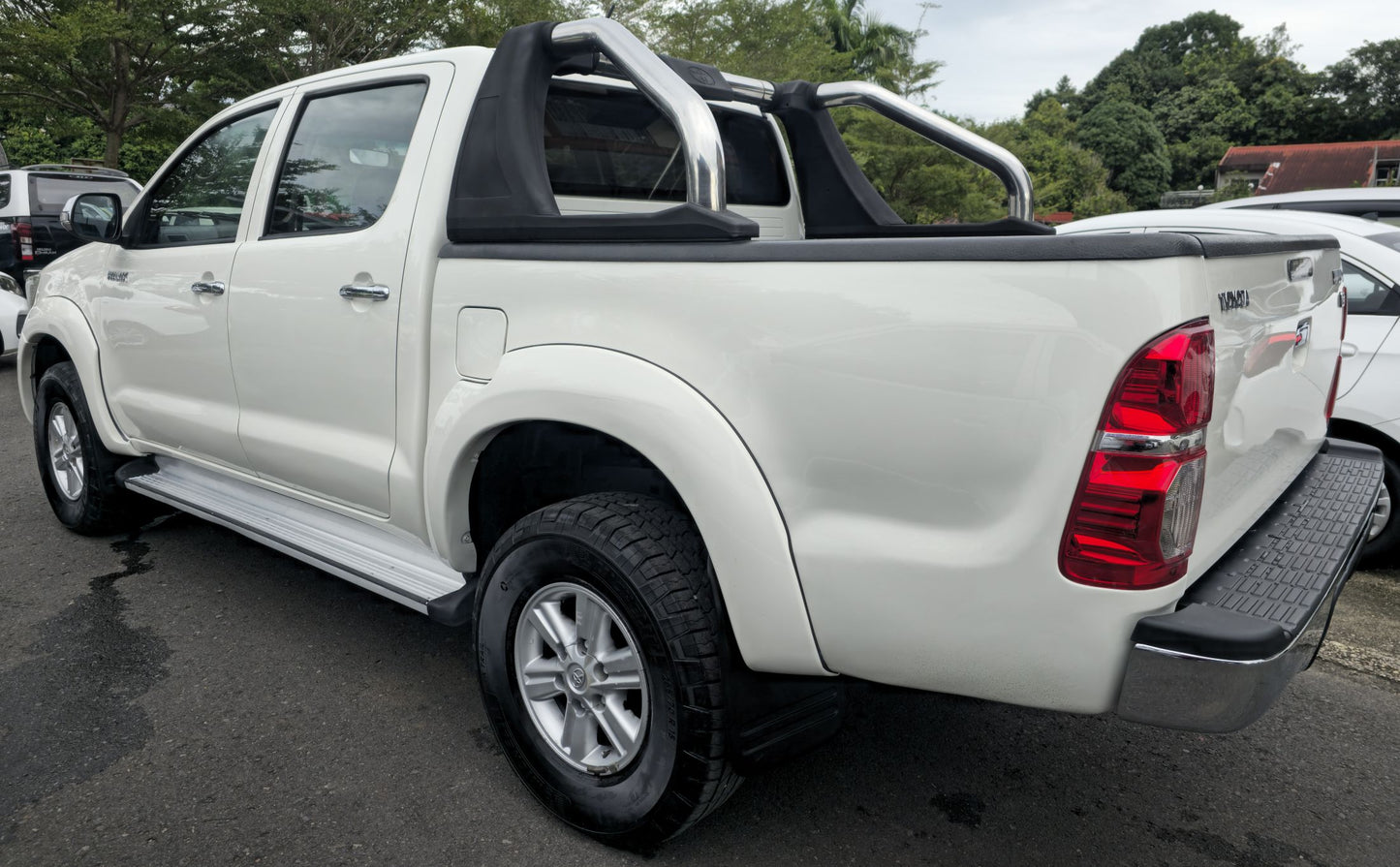 2011 Toyota HILUX D/CAB 2.5 M (G) FL 4WD (MT)