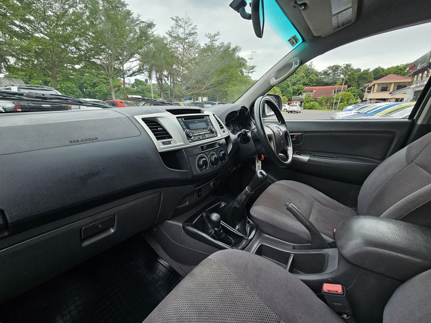 2011 Toyota HILUX D/CAB 2.5 M (G) FL 4WD (MT)