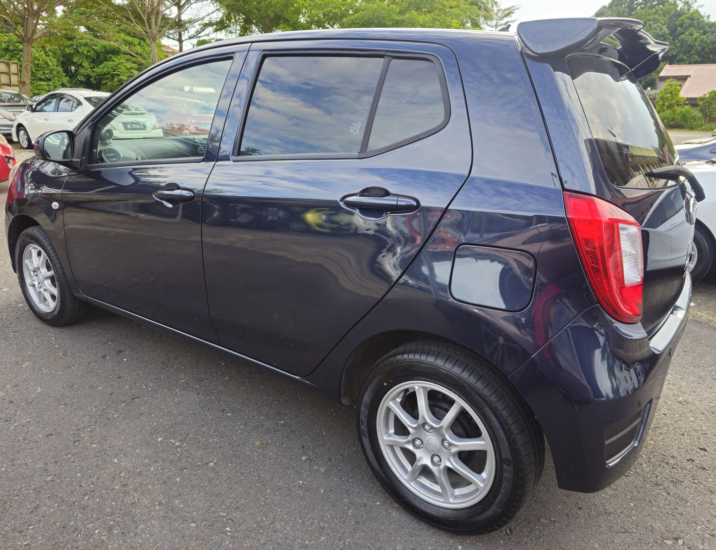 2017 (Reg 2018) Perodua AXIA 1.0 M - 1000 G FL (MT)