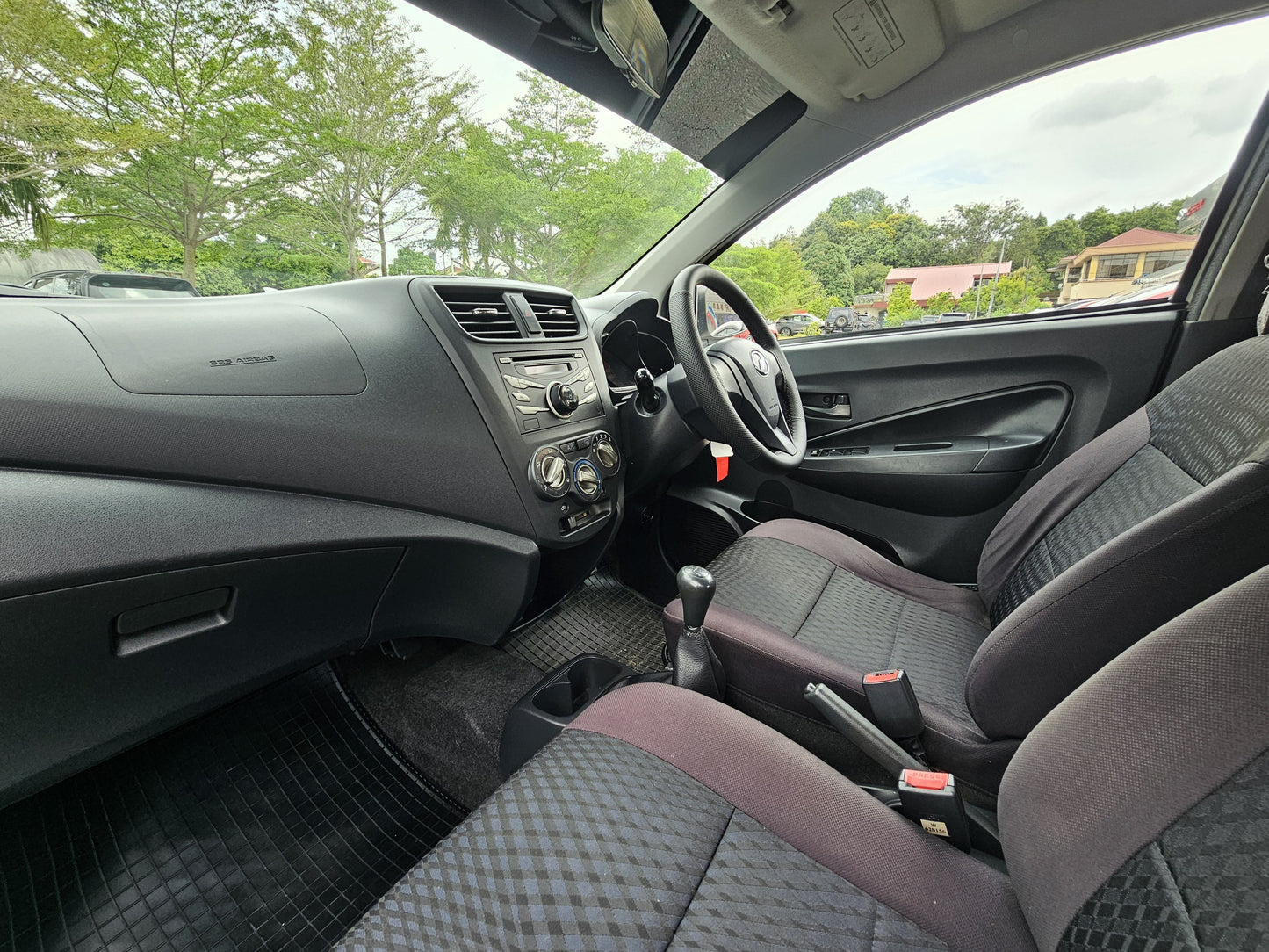 2015 Perodua AXIA 1.0 M (G SPEC) (MT)