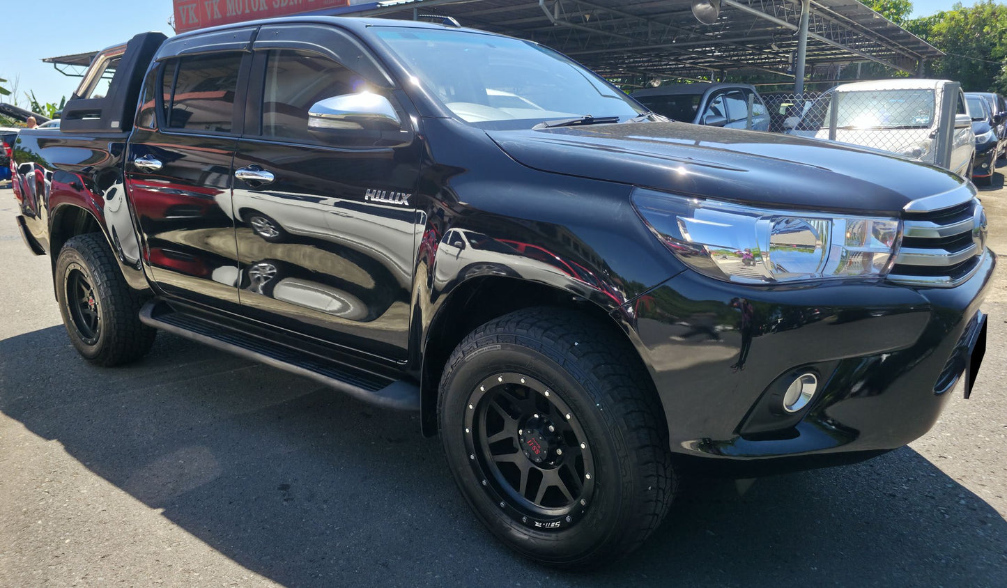 2016 Toyota HILUX D/CAB 2.4 A G VNT 4WD (AT)