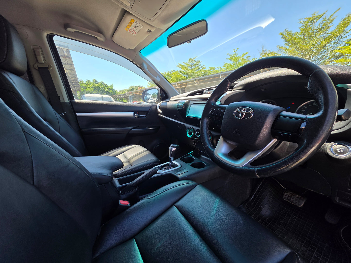 2016 Toyota HILUX D/CAB 2.4 A G VNT 4WD (AT)