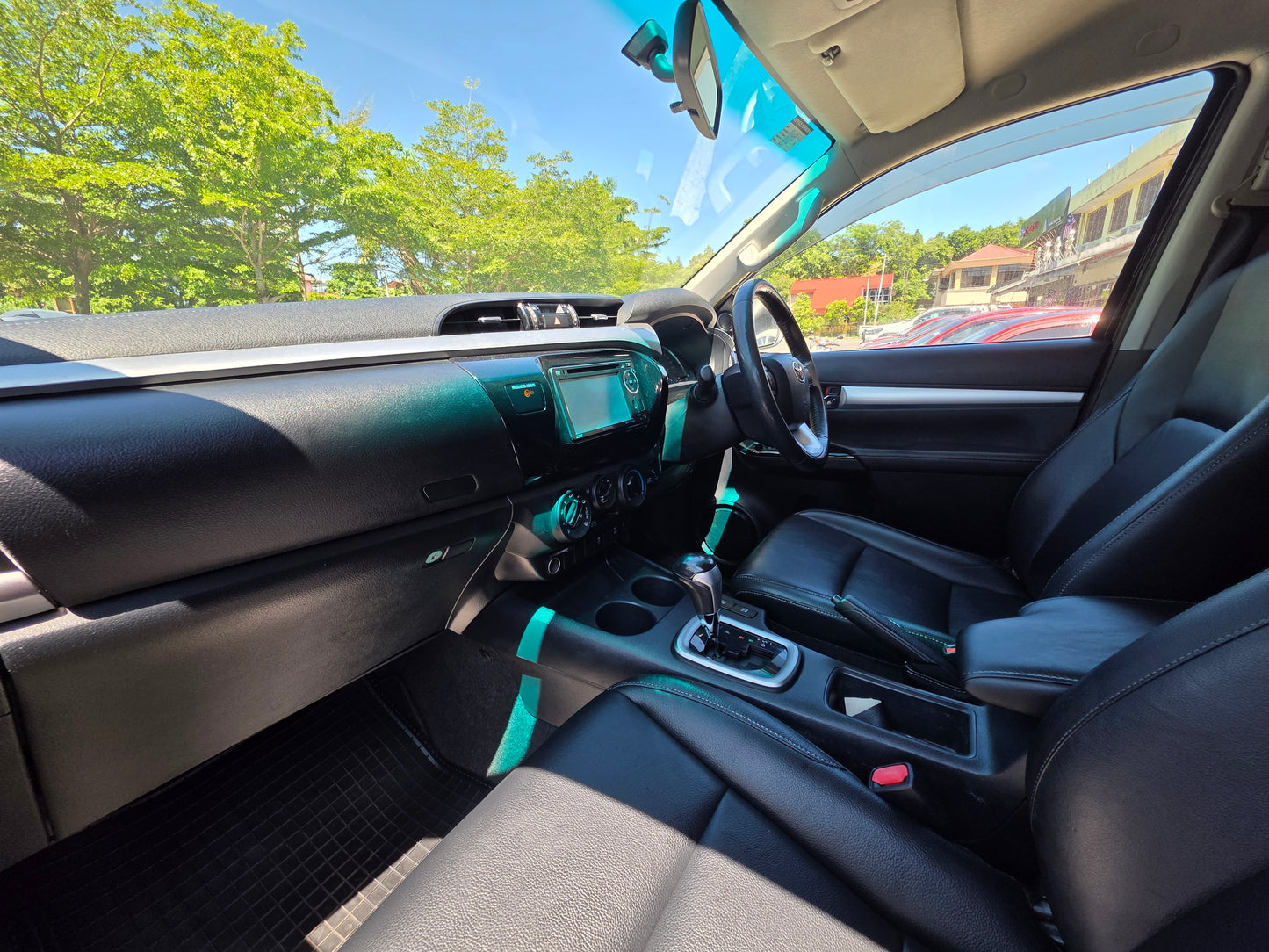 2016 Toyota HILUX D/CAB 2.4 A G VNT 4WD (AT)