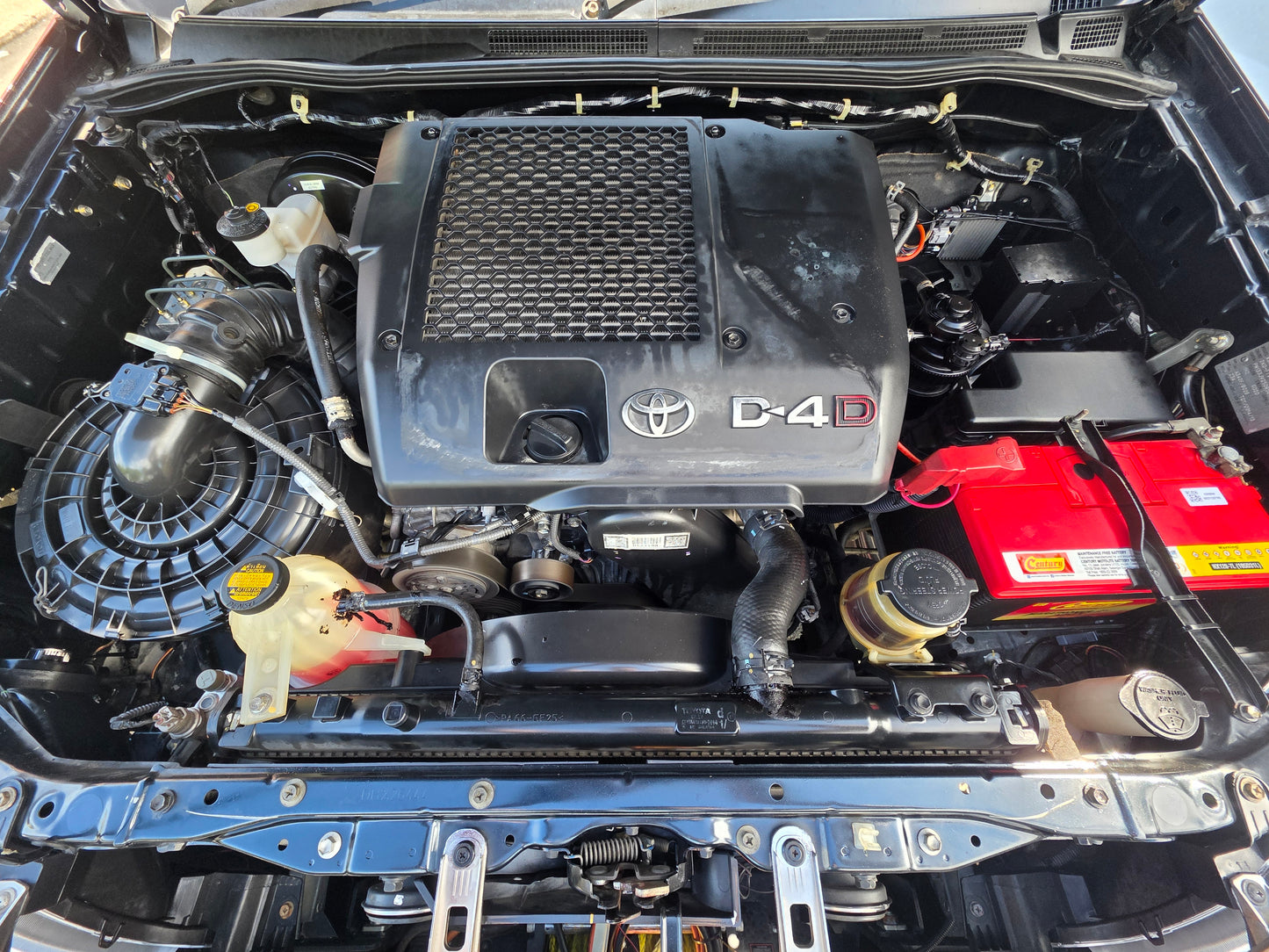 2014 Toyota HILUX D/CAB 2.5 A (G) VNT 4WD (AT)