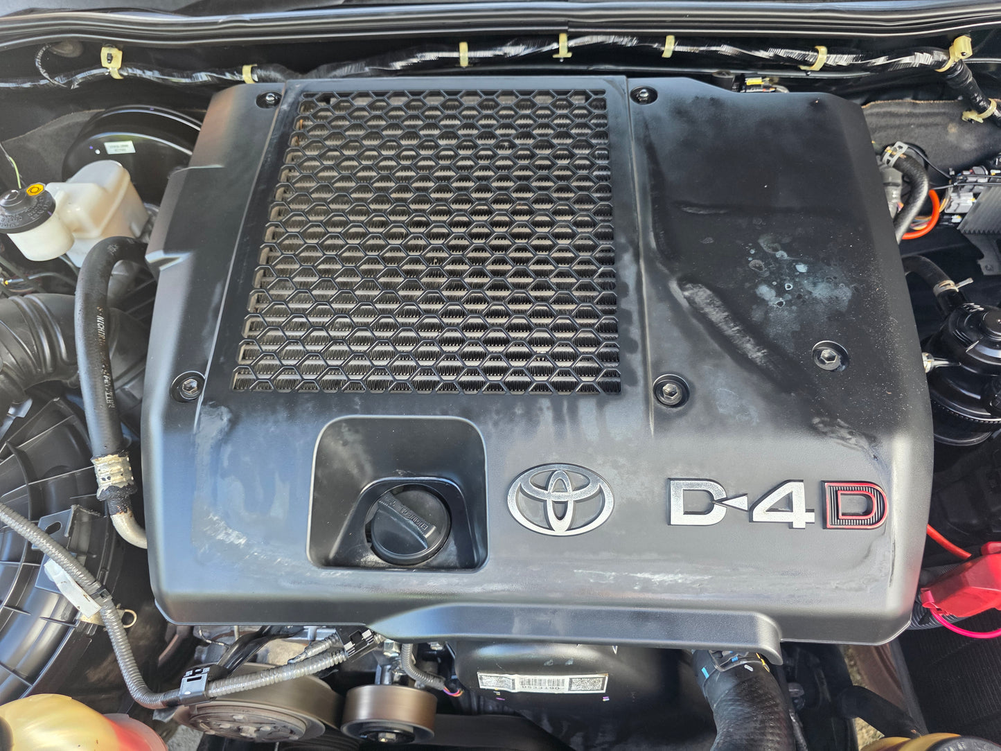 2014 Toyota HILUX D/CAB 2.5 A (G) VNT 4WD (AT)