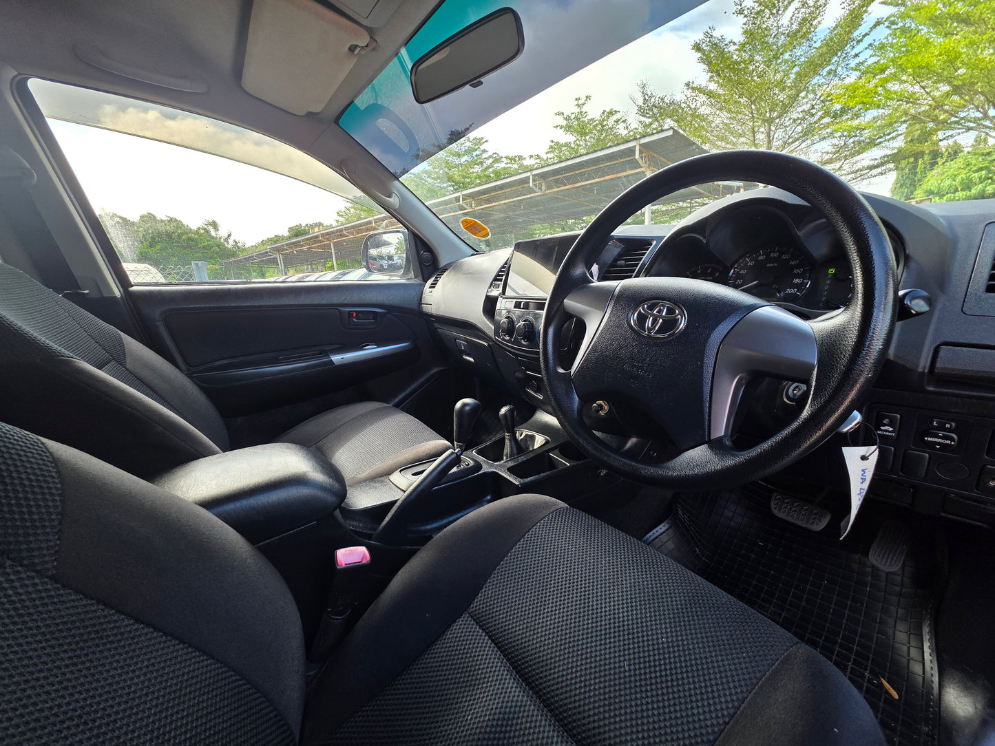 2014 Toyota HILUX D/CAB 2.5 A (G) VNT 4WD (AT)