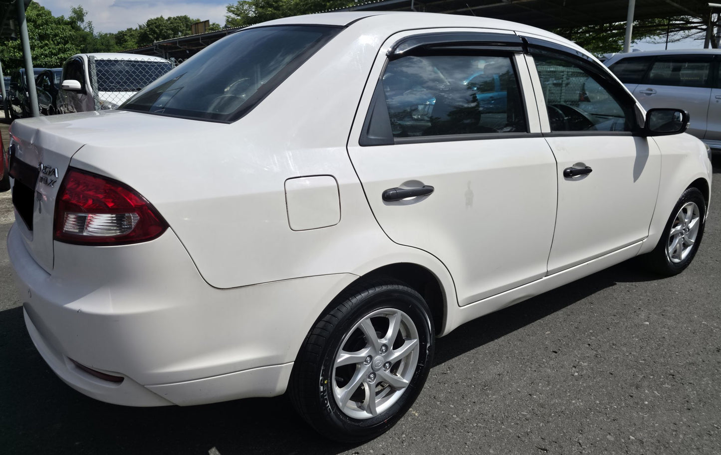 2014 Proton SAGA 1.3 A FLX EXEC (AT)