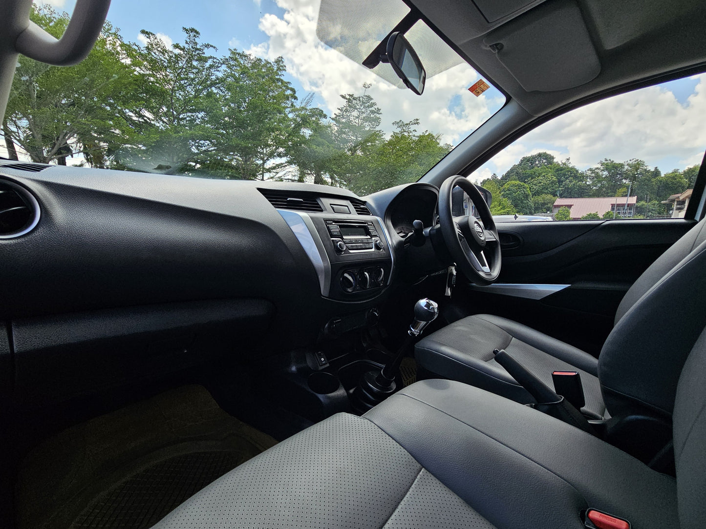 2022 Nissan NAVARA S/CAB 2.5 4WD (MT)