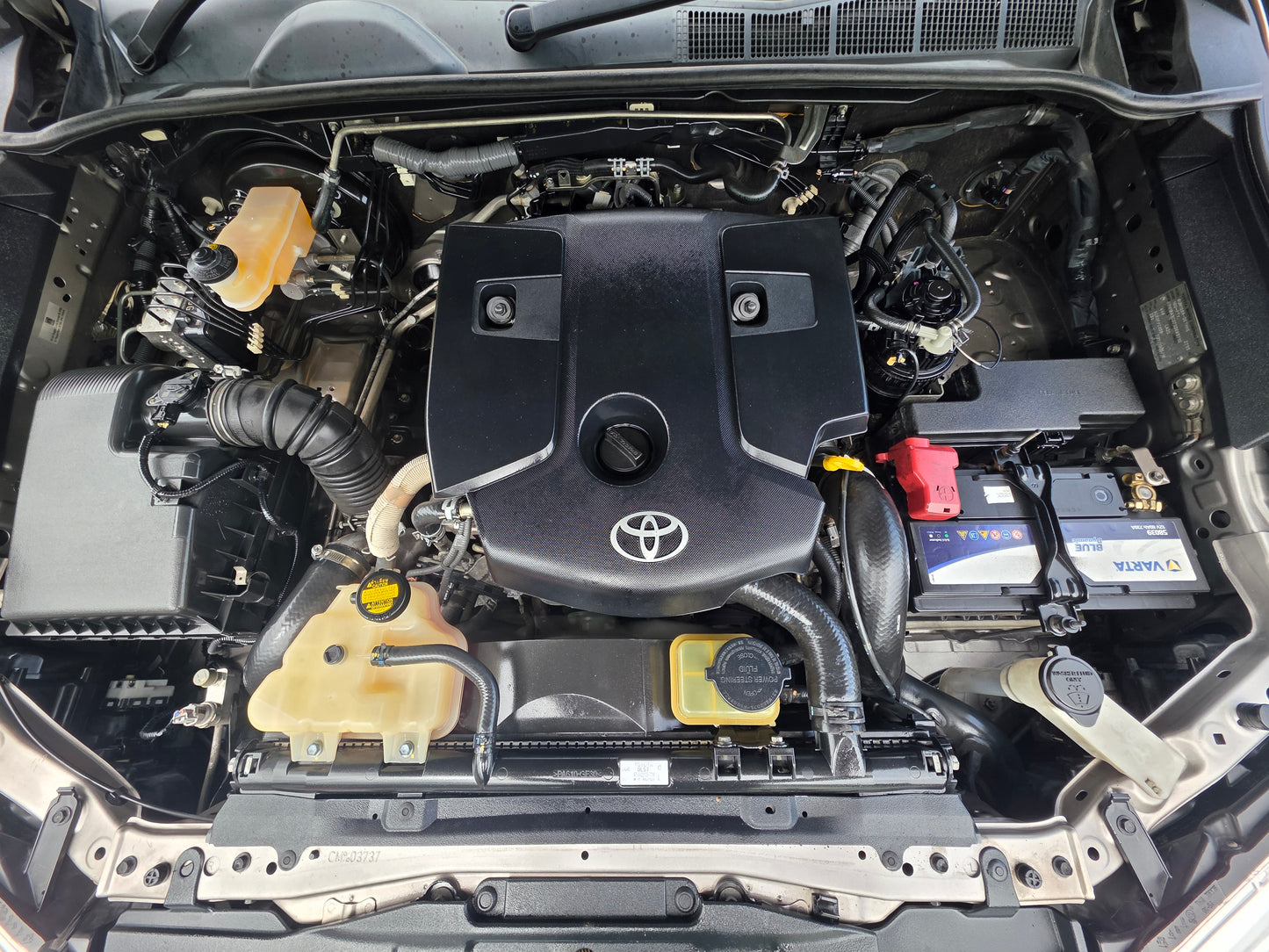 2016 Toyota HILUX D/CAB 2.8 A G VNT INTERCOOLER 4WD (AT)