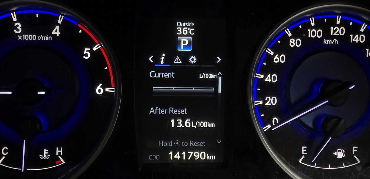 2016 Toyota HILUX D/CAB 2.8 A G VNT INTERCOOLER 4WD (AT)