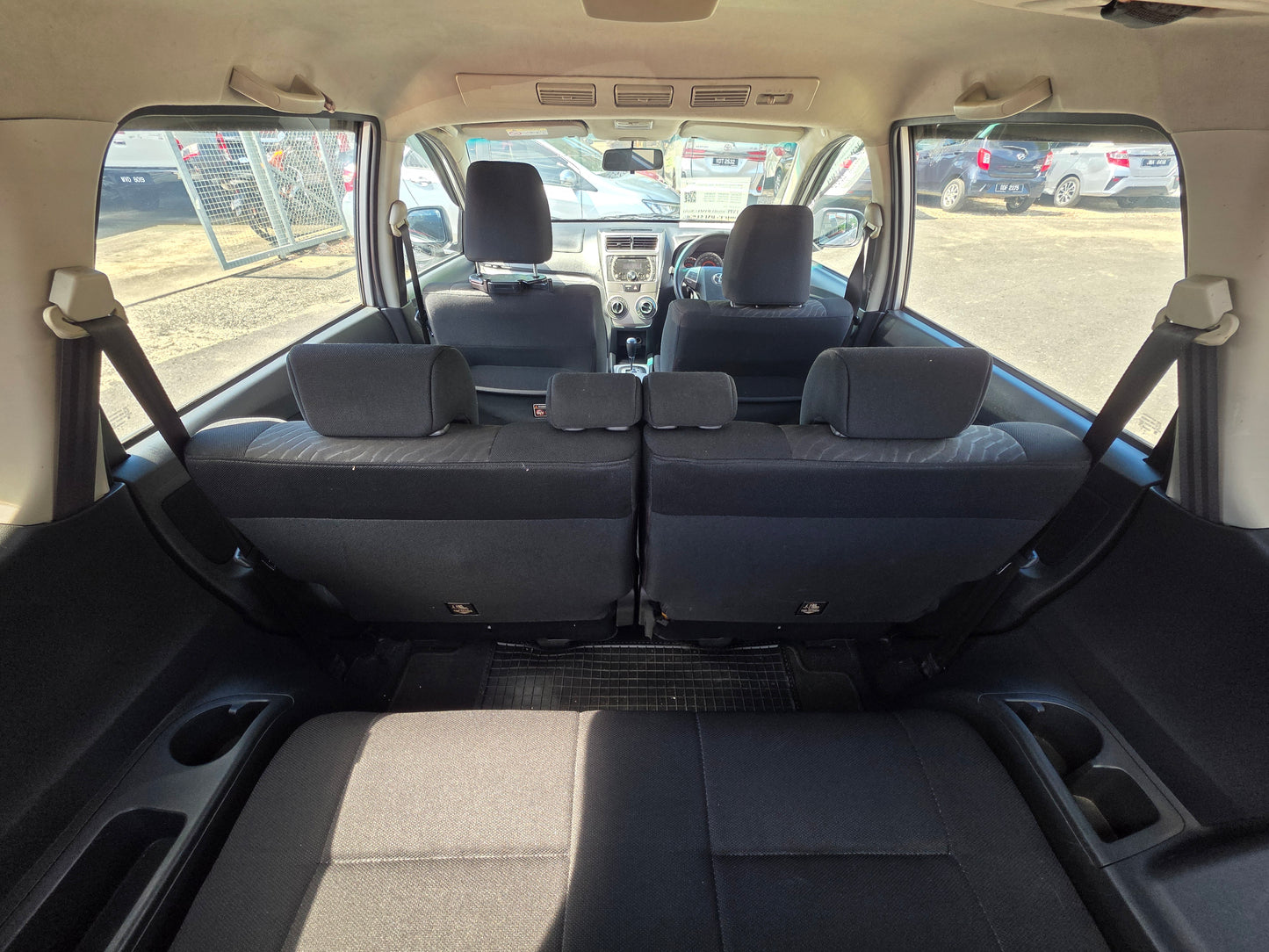 2016 Toyota AVANZA 1.5 A (G) FL (AT)