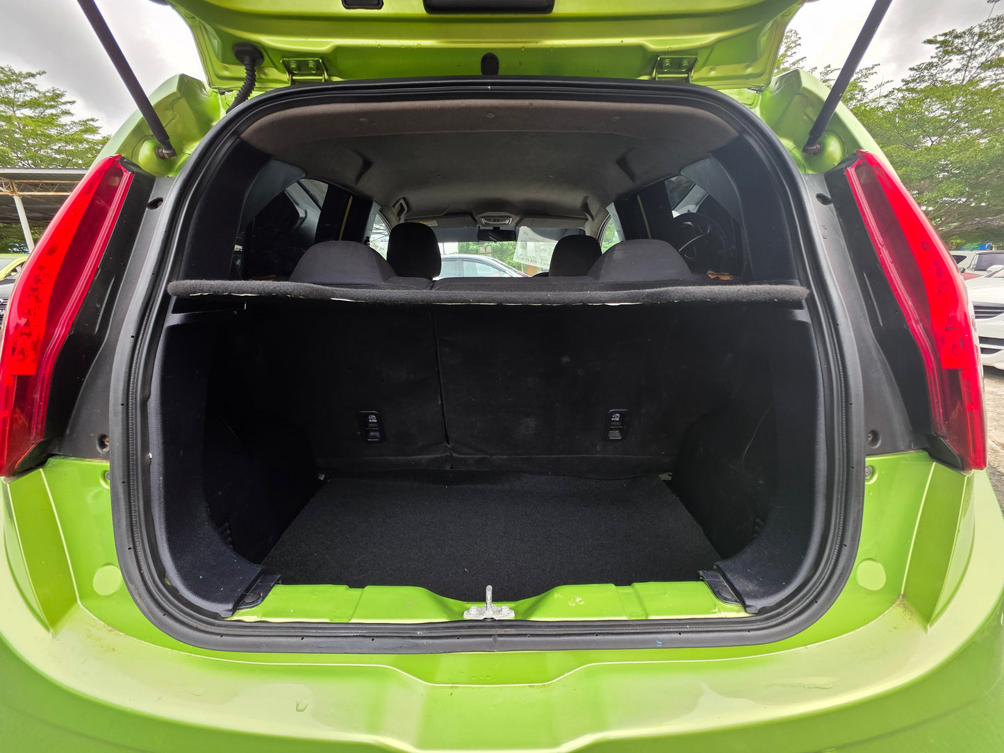 2016 (Reg 2017) Proton IRIZ 1.3 M FL (MT)