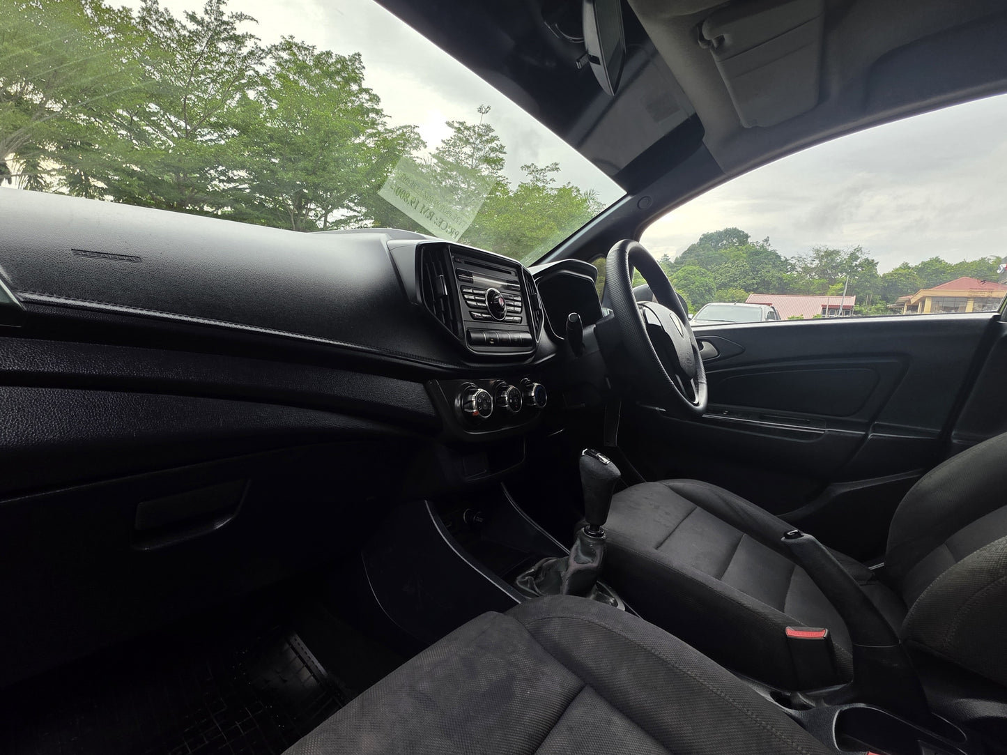 2016 (Reg 2017) Proton IRIZ 1.3 M FL (MT)