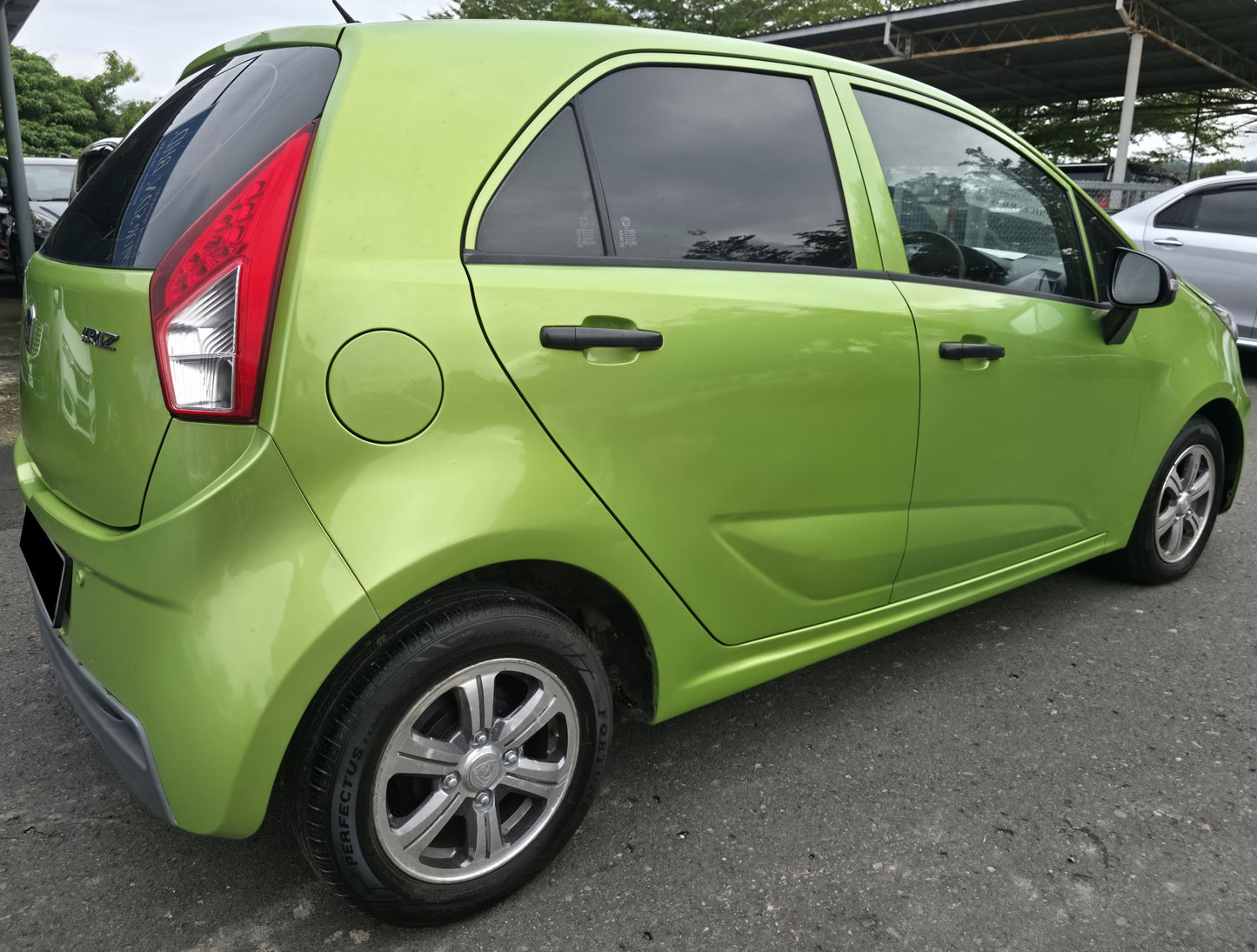 2016 (Reg 2017) Proton IRIZ 1.3 M FL (MT)