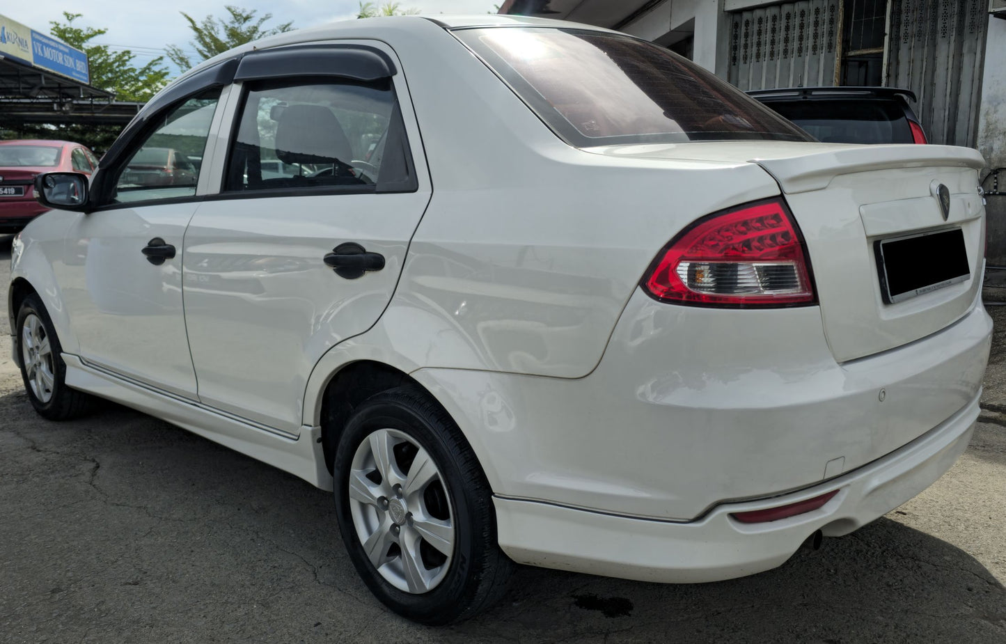 2015 Proton SAGA 1.3 M FLX (BODYKITS) SE (MT)