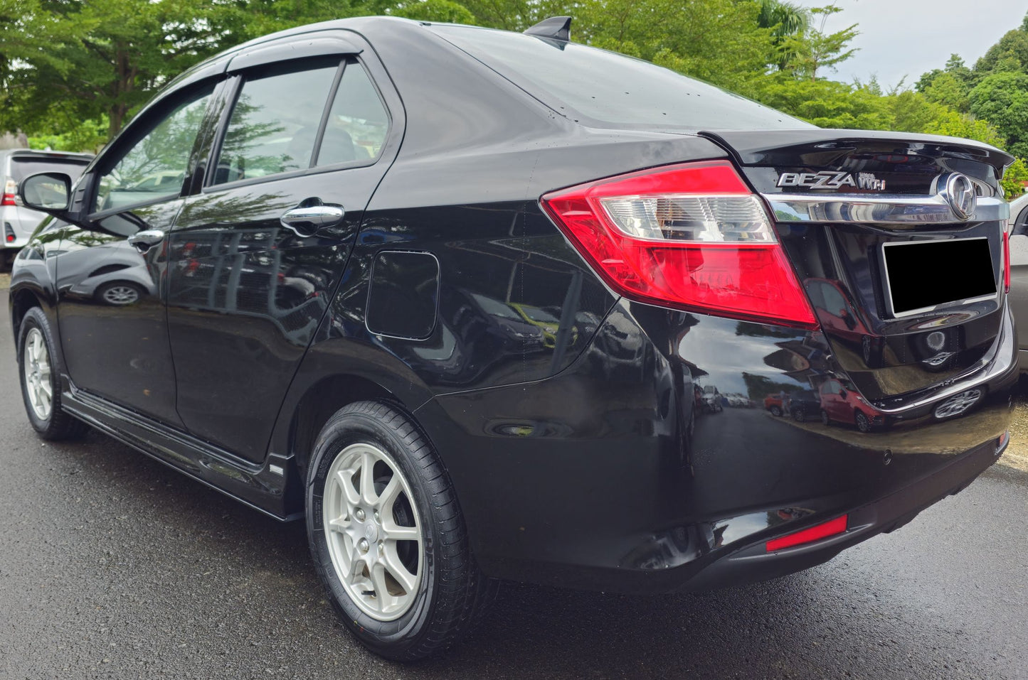 2017 Perodua BEZZA 1.3 M - 1300 PREM X FL (MT)