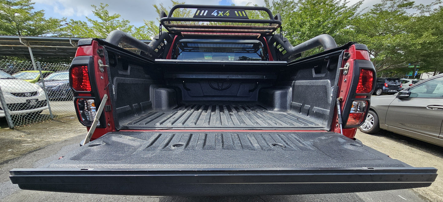 2017 Toyota HILUX D/CAB 2.8 A G VNT INTERCOOLER 4WD (AT)