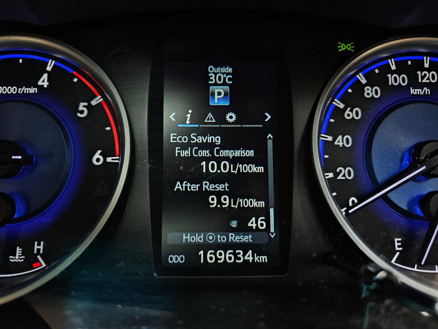 2017 Toyota HILUX D/CAB 2.8 A G VNT INTERCOOLER 4WD (AT)