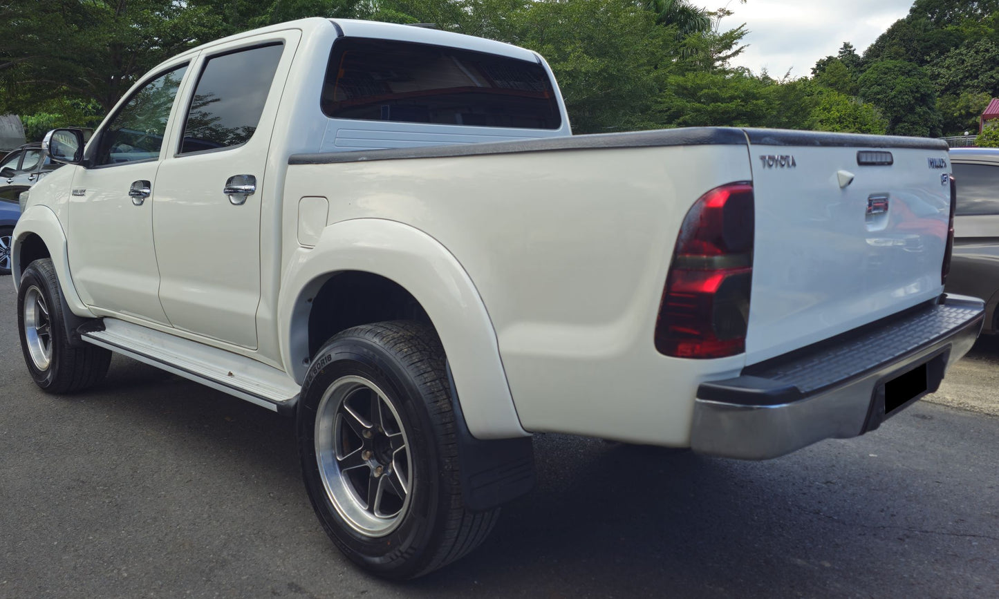 2014 Toyota HILUX D/CAB 2.5 M (G) VNT 4WD (MT)