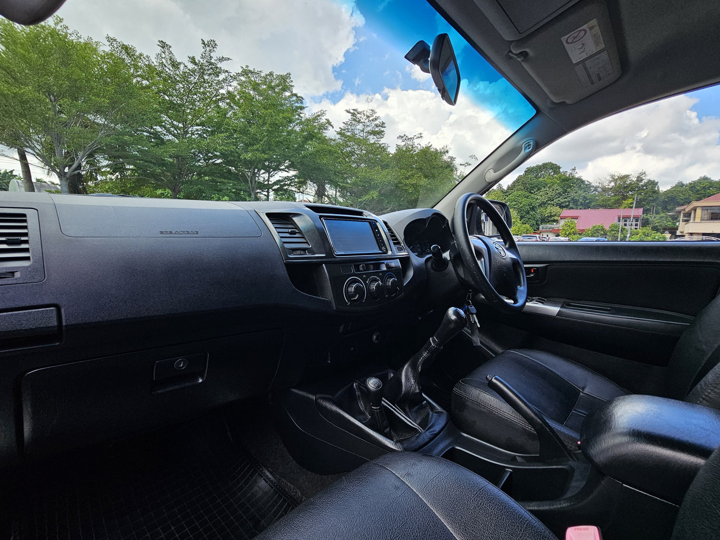 2014 Toyota HILUX D/CAB 2.5 M (G) VNT 4WD (MT)