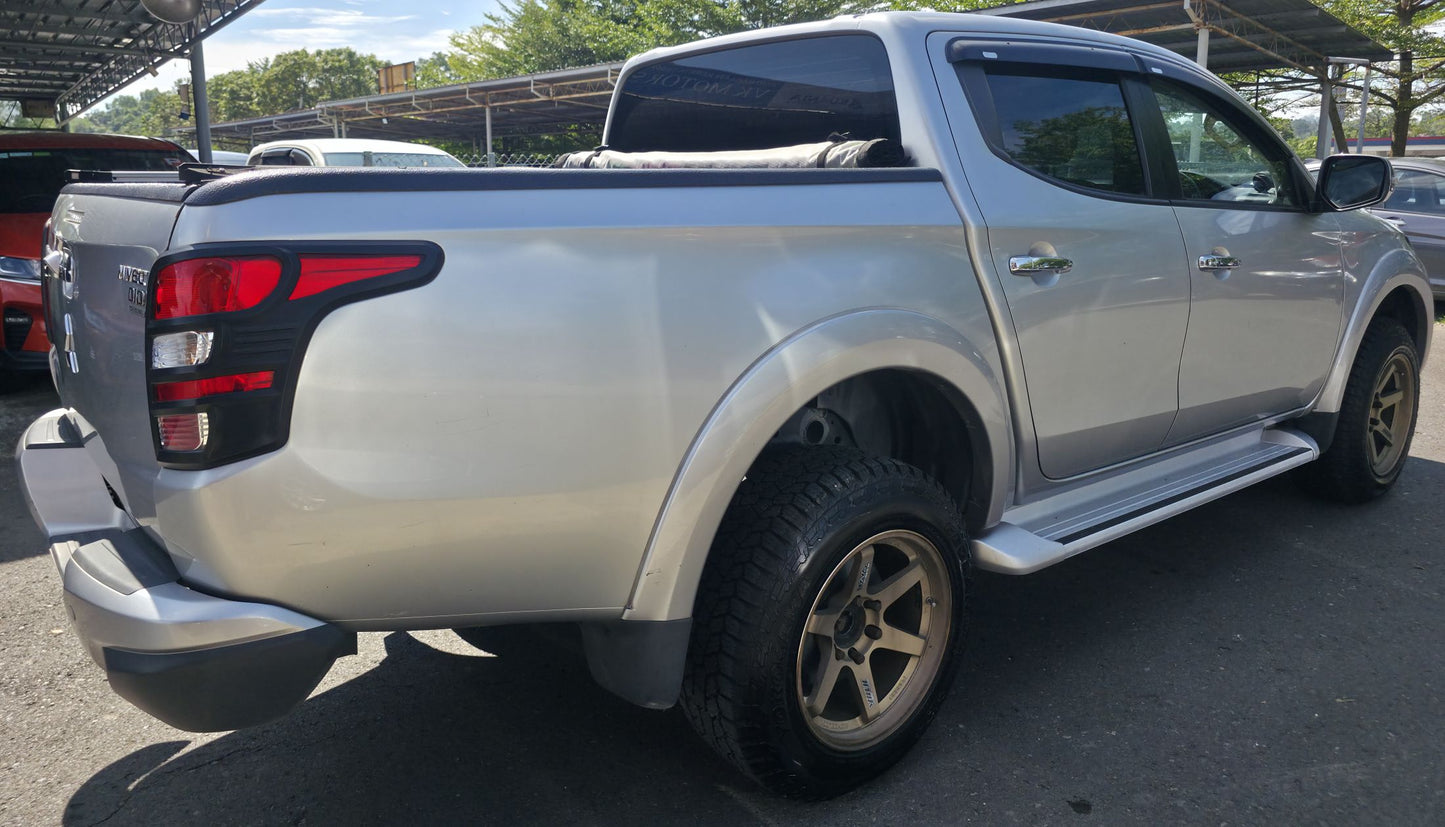 2018 (Reg 2019) Mitsubishi TRITON D/CAB 2.4 M VGT 4WD (MT)