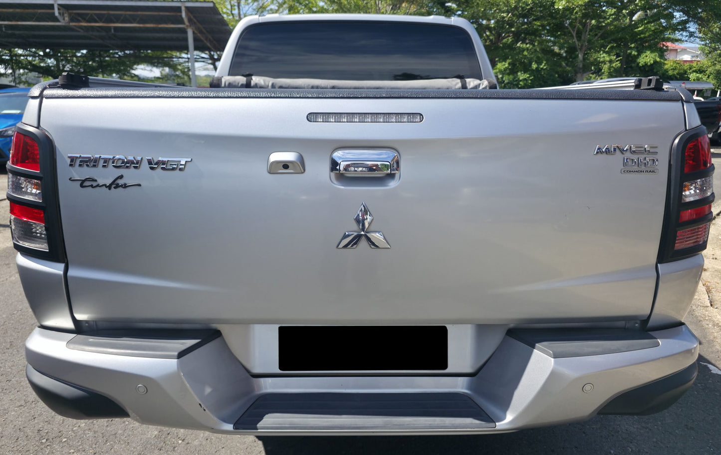 2018 (Reg 2019) Mitsubishi TRITON D/CAB 2.4 M VGT 4WD (MT)