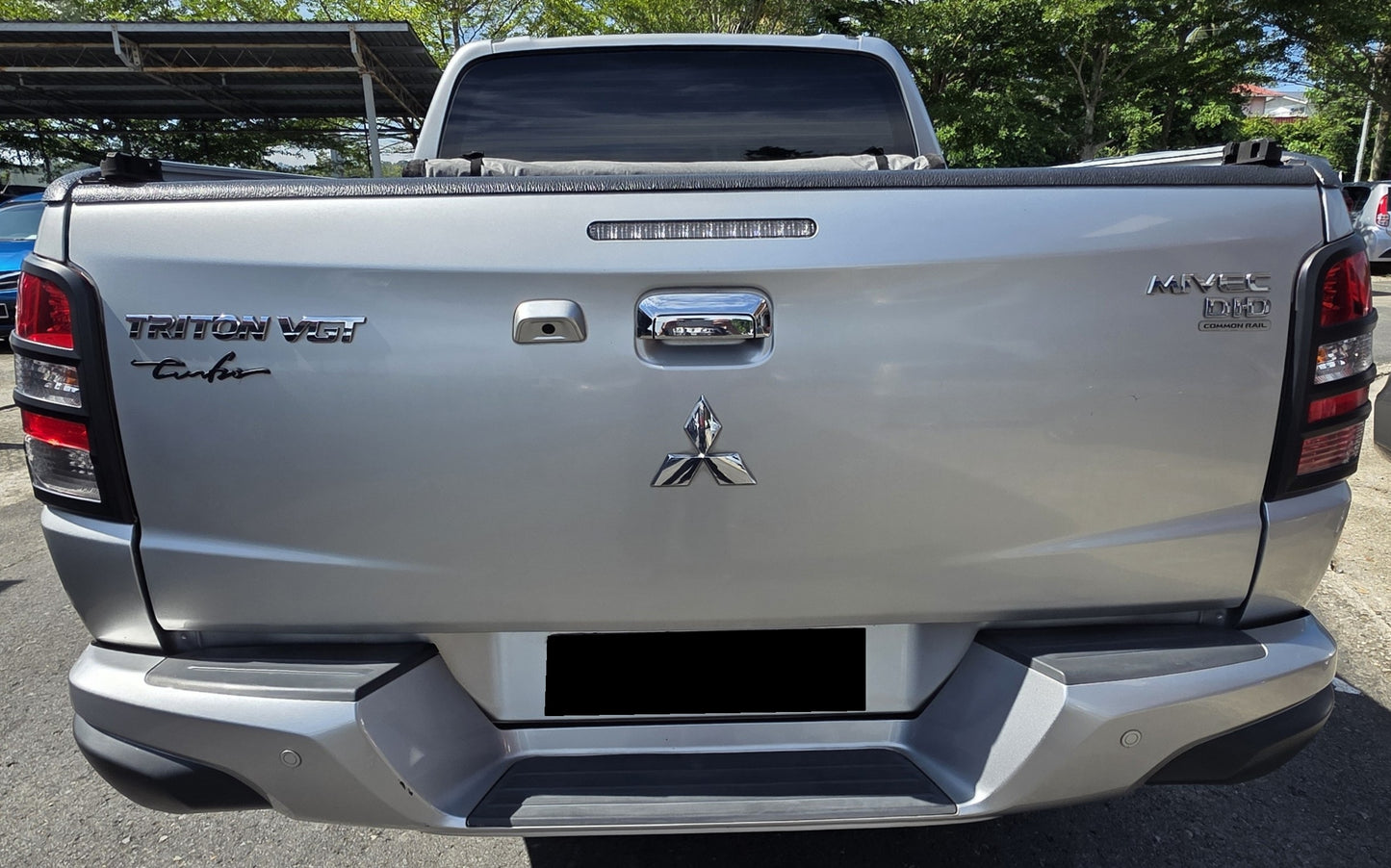 2018 (Reg 2019) Mitsubishi TRITON D/CAB 2.4 M VGT 4WD (MT)