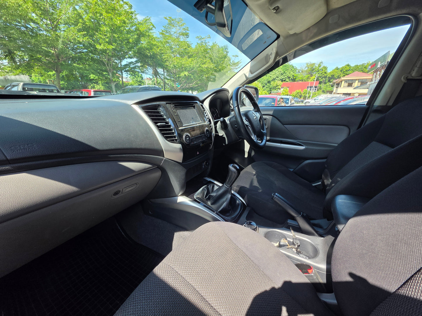 2018 (Reg 2019) Mitsubishi TRITON D/CAB 2.4 M VGT 4WD (MT)