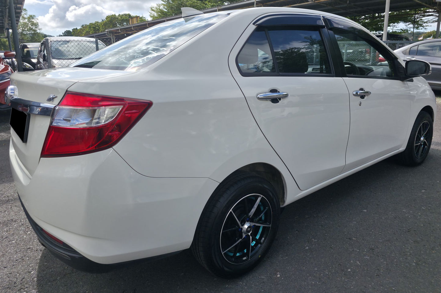 2018 Perodua BEZZA 1.3 M - 1300 PREM X FL (MT)