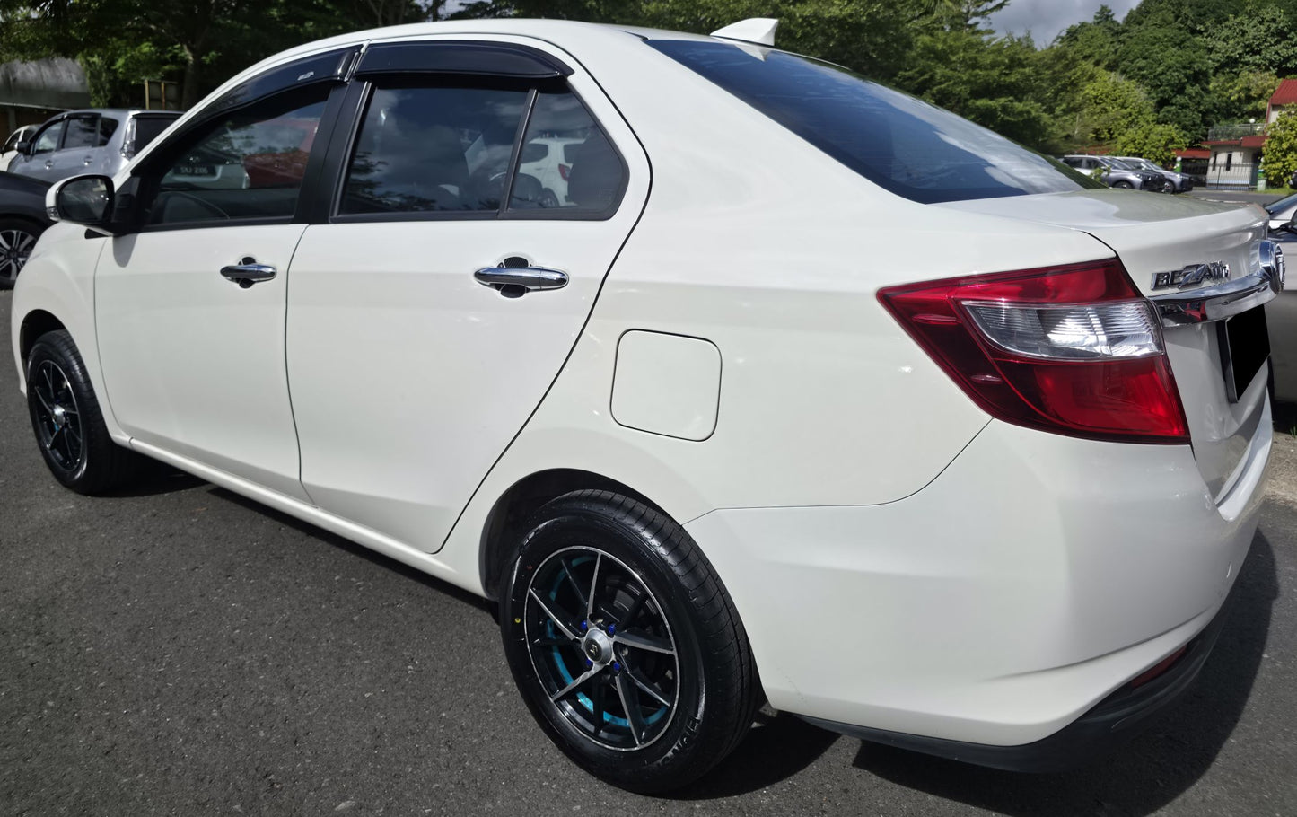 2018 Perodua BEZZA 1.3 M - 1300 PREM X FL (MT)