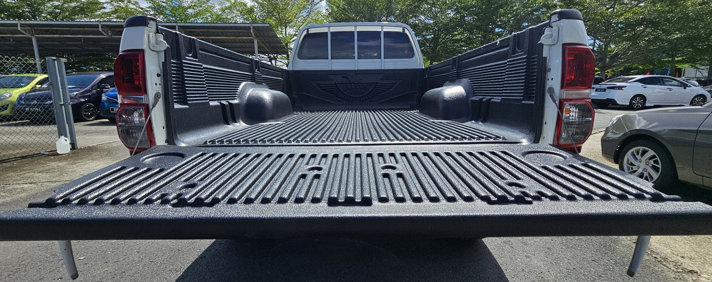 2015 Toyota HILUX SC 2.5 M VNT 4WD (MT)