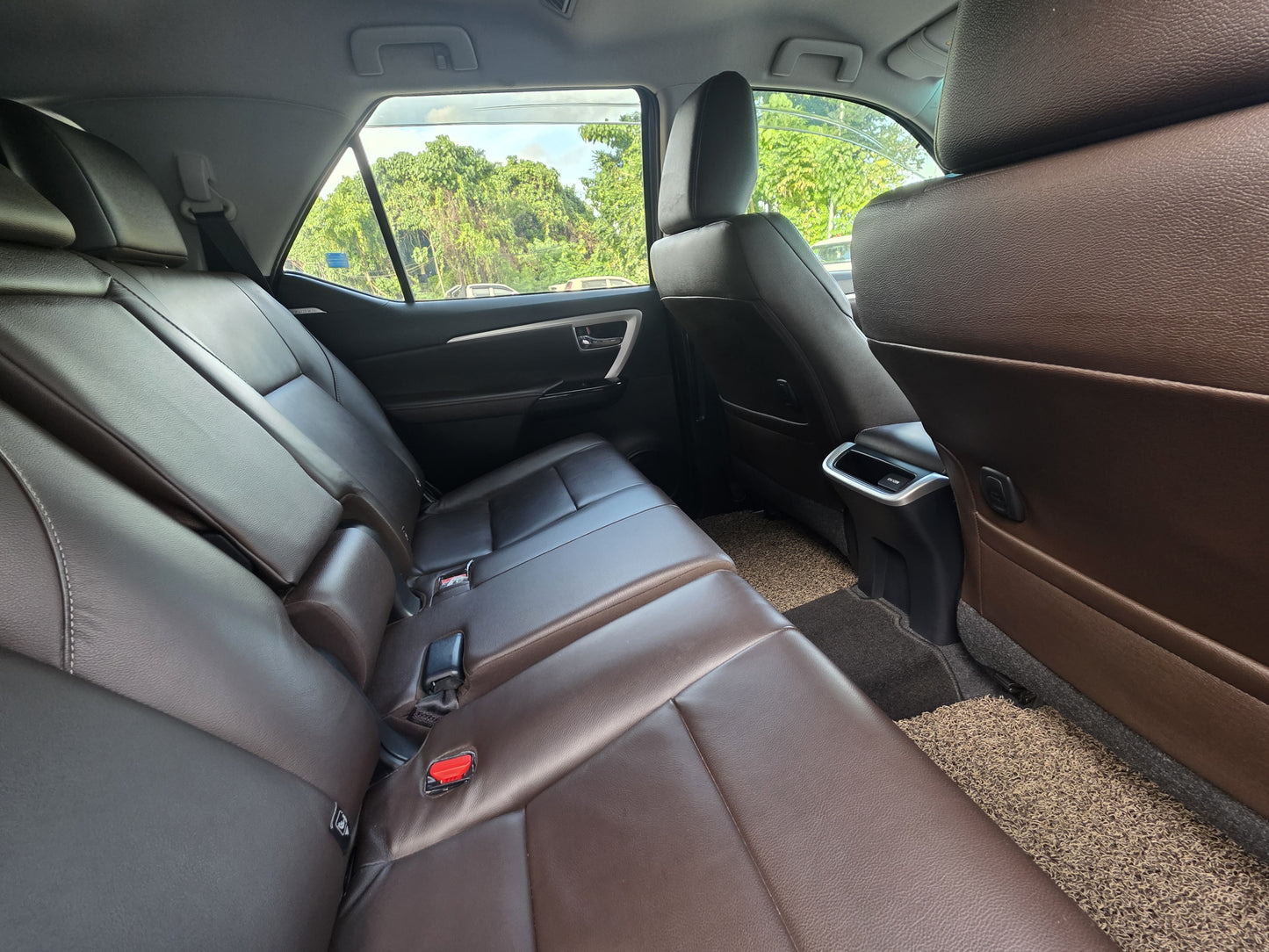 2017 Toyota FORTUNER 2.7 A SRZ 4WD 4X4 (AT)