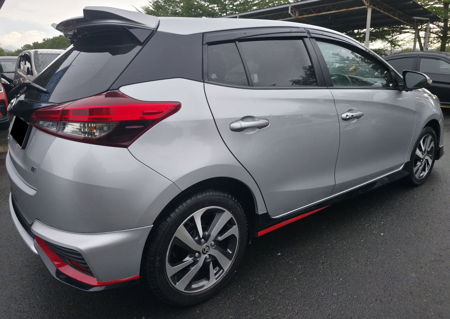 2020 Toyota YARIS 1.5 A (E) AEROKITS CVT (+/-) (7-AT) FL (AT)