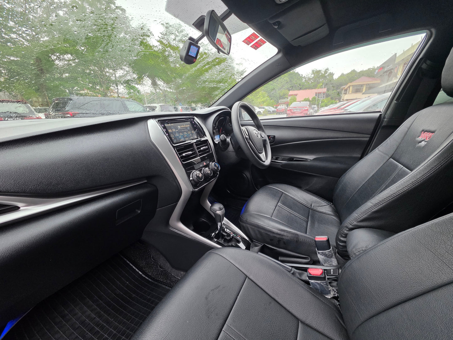 2020 Toyota YARIS 1.5 A (E) AEROKITS CVT (+/-) (7-AT) FL (AT)