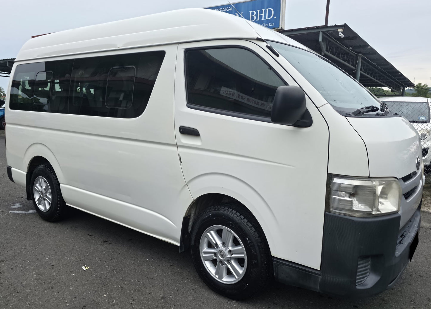 2015 Toyota HIACE WINDOW VAN 2.5 M KDH200 (DIESEL) (MT)