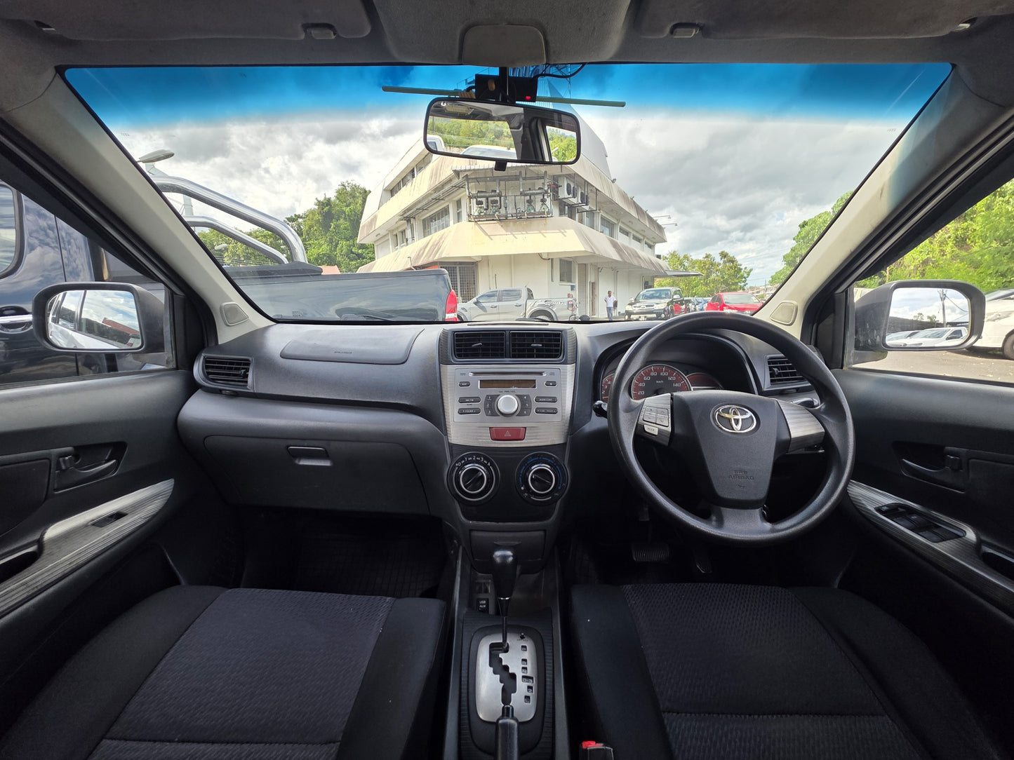 2012 Toyota AVANZA 1.5 A (S) DUAL VVT-i FL (AT)