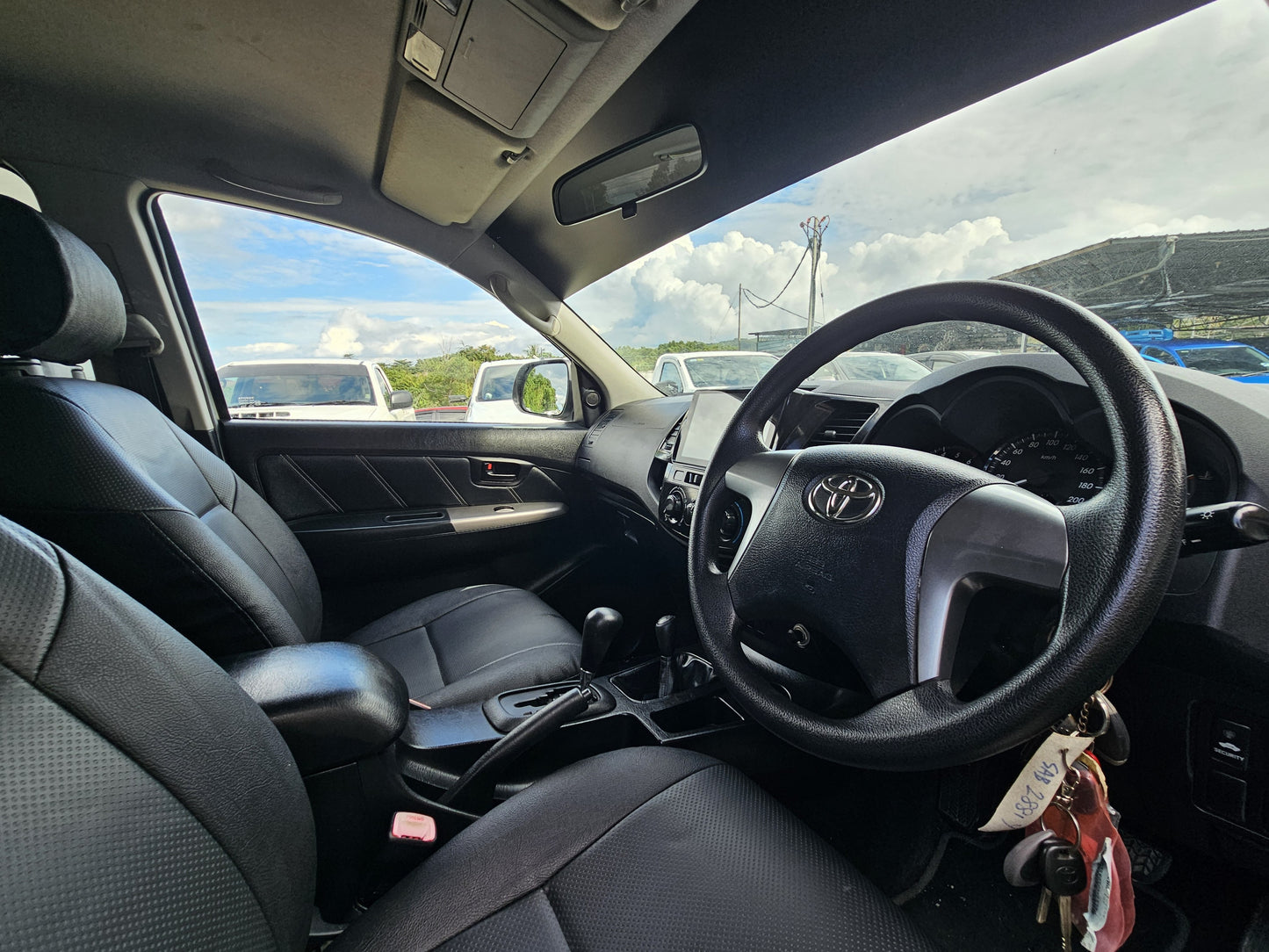 2015 Toyota HILUX D/CAB 2.5 A (G) VNT 4WD (AT)