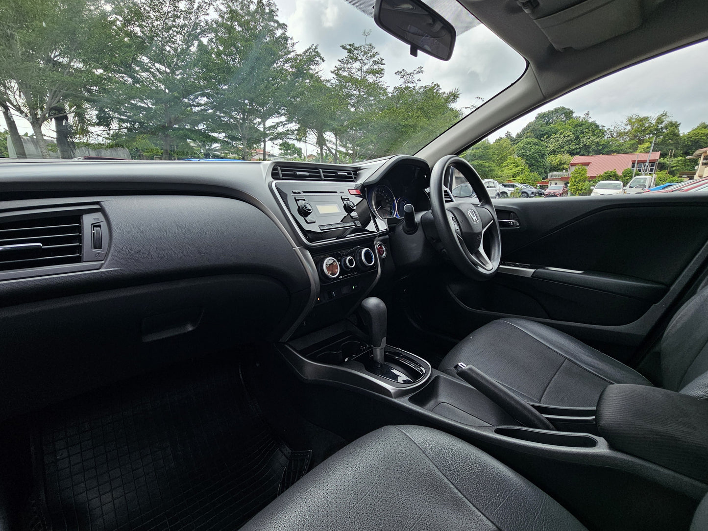 2014 Honda CITY GM6 1.5 A E I-VTEC FL CVT (AT)