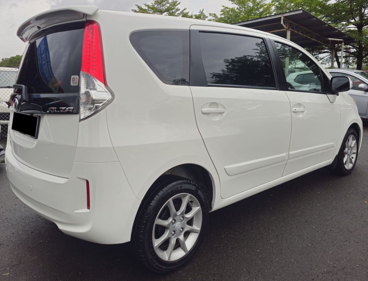 2015 Perodua ALZA 1.5 M - 1500 SX FL (MT)